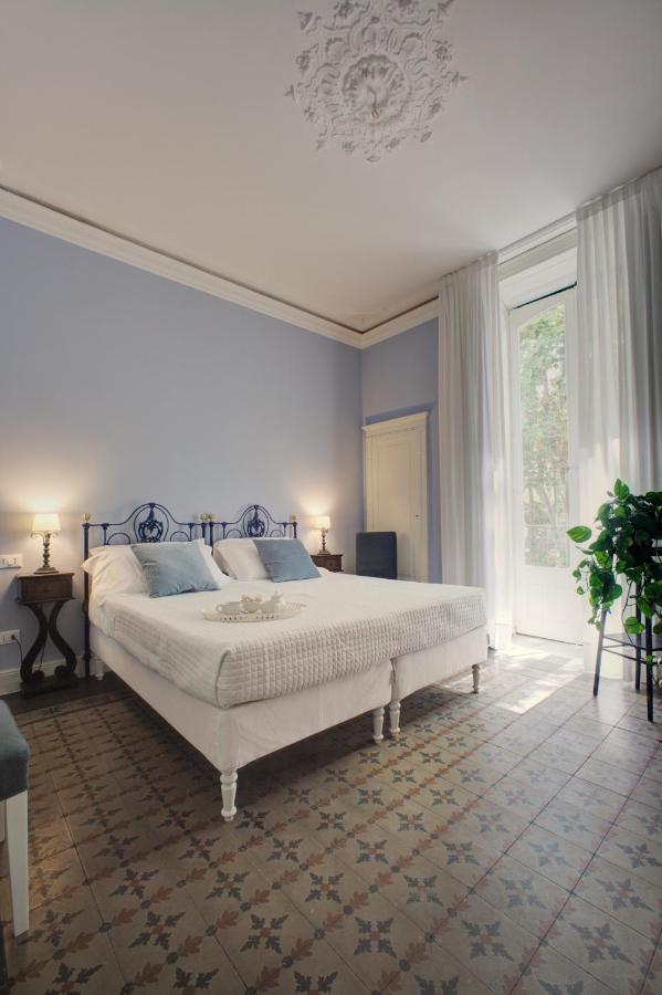 Palazzo Pastura B&B And Apartments Catania Exterior photo