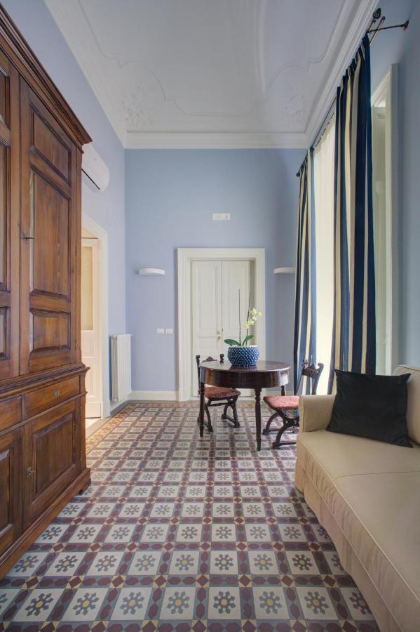 Palazzo Pastura B&B And Apartments Catania Exterior photo